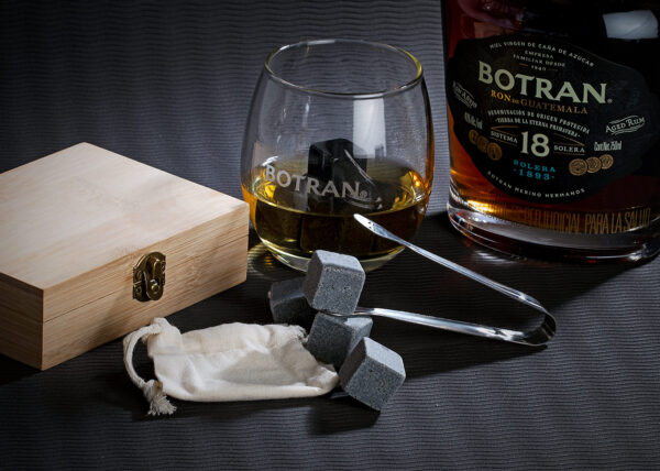 HO0366 Whiskey Stone Bambú - Imagen 2